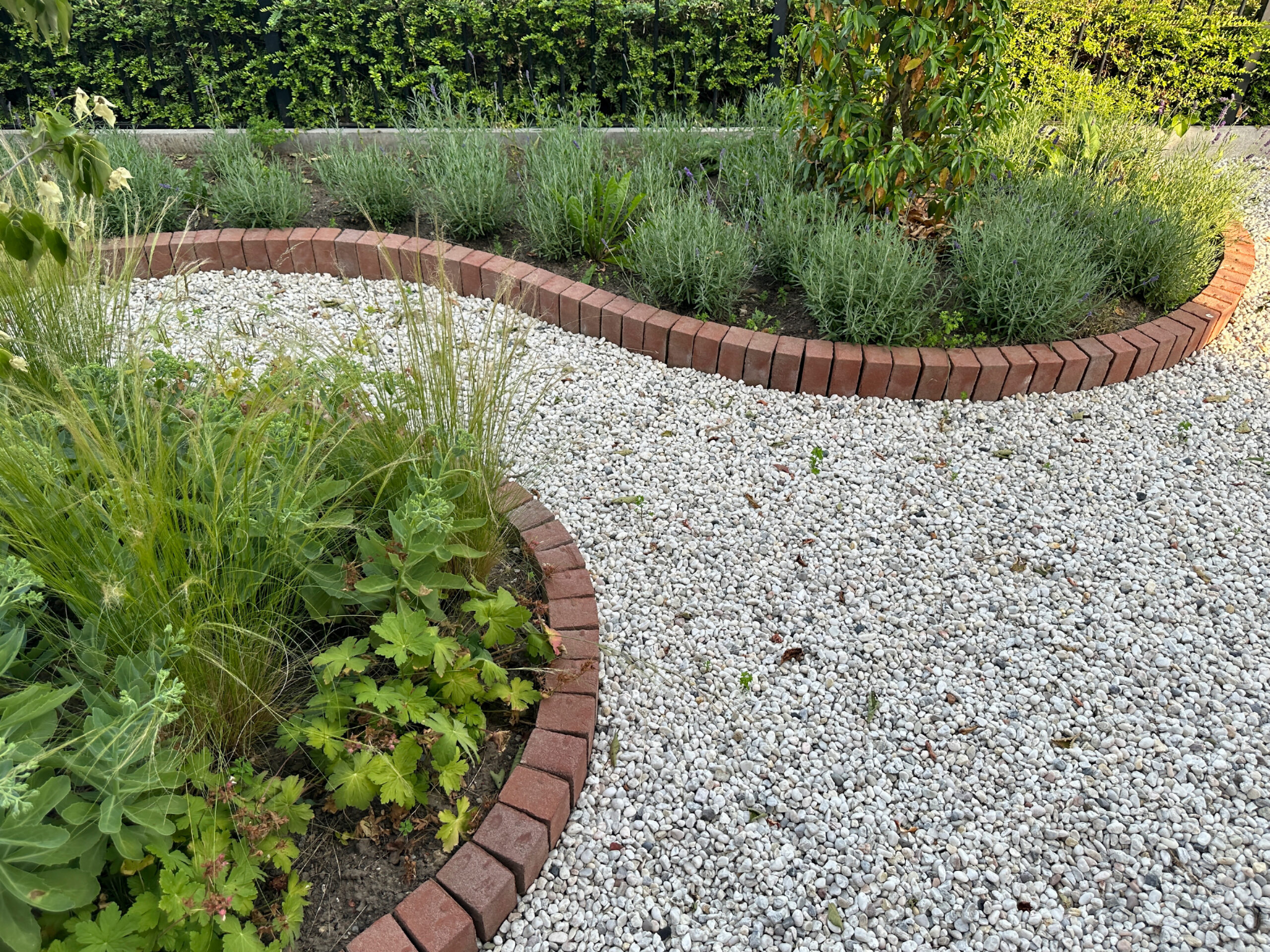 Refresh Your Landscape For The New Year With Gravel Paths